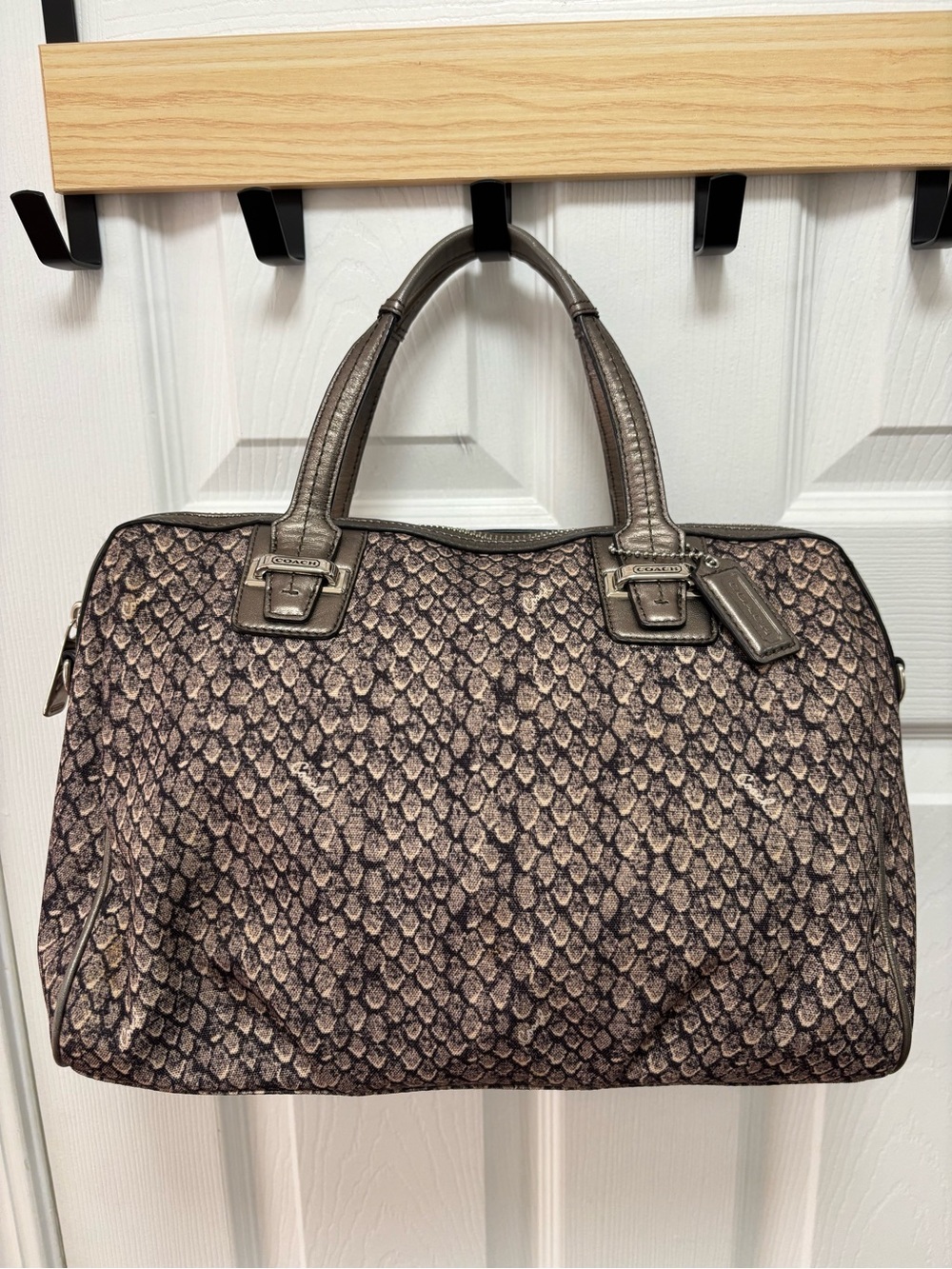 Coach G1393-F26037 Taylor Snake Print Canvas w Metallic Trim Crossbody/Satchel